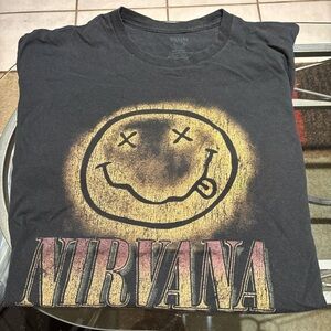 NIRVANA Black and Gold Short Sleeve Tee